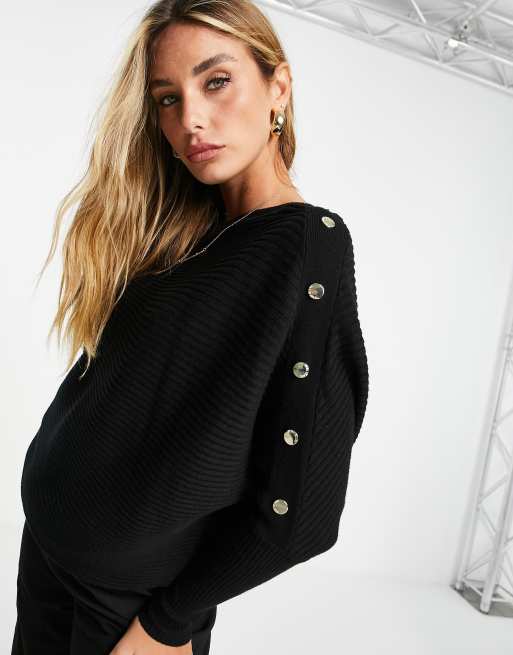 River Island – Locker geschnittener, schulterfreier Pullover in Schwarz mit Knopfdetails