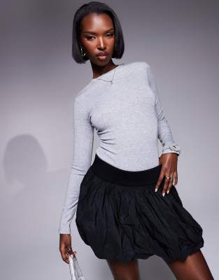 long sleeve crew neck bodysuit in light gray