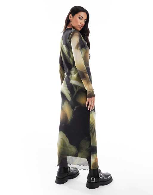 river island black floral midi dress River Island Monochrome Floral Shirred Midi Dress - Black/White