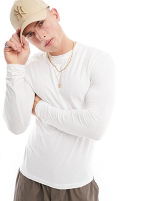 River Island long sleeve muscle t-shirt in white