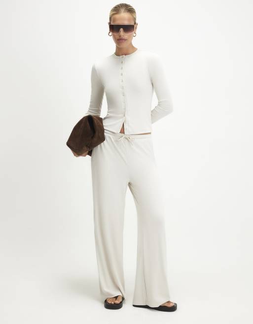 River Island Long sleeve soft touch top in cream, 2 of 4