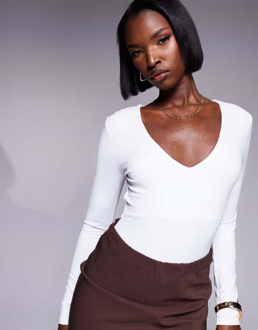 River Island long sleeve v-neck body in white