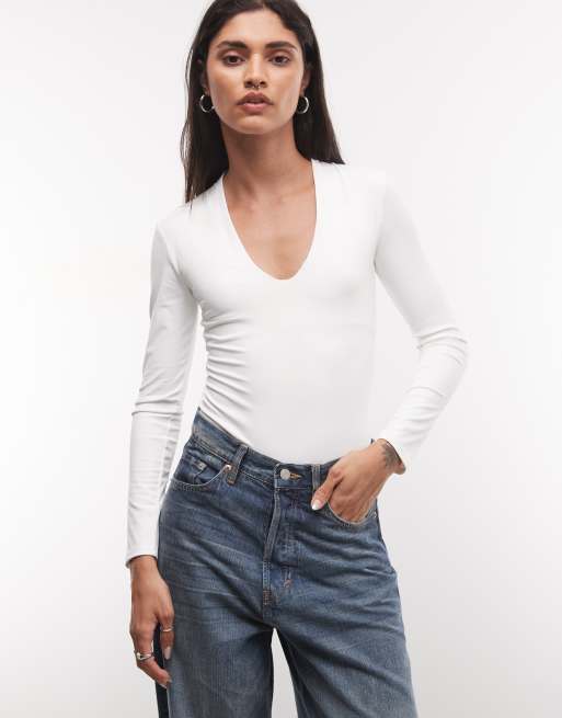 River Island long sleeved plunge polyamide bodysuit in white, 3 of 4