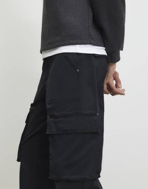 River Island Loose fit cotton cargo trousers in black, 3 of 4