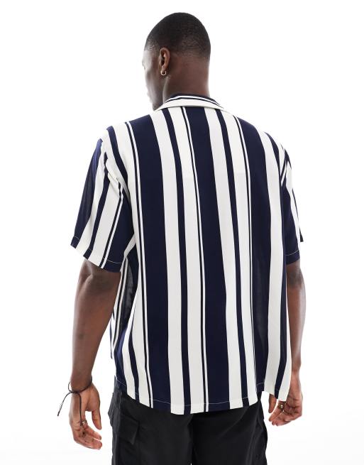 River Island - Marineblå og stribet svømmeskjorte med revers - Del af sæt, 4 af 4