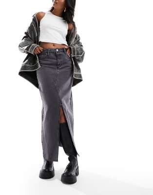 River Island - Maxi-Jeansrock in Dunkelgrau mit Schlitz vorne