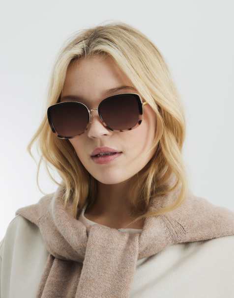 River Island Metal round gold trim sunglasses in black - view 1
