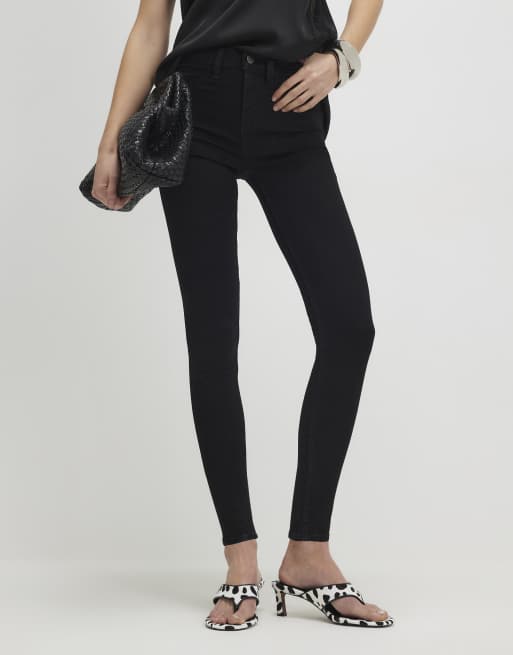 River Island Mid rise sculpt skinny jeans in black, 3 of 4