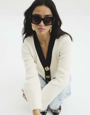 River Island Mid sized chain cat eye sunglasses in black