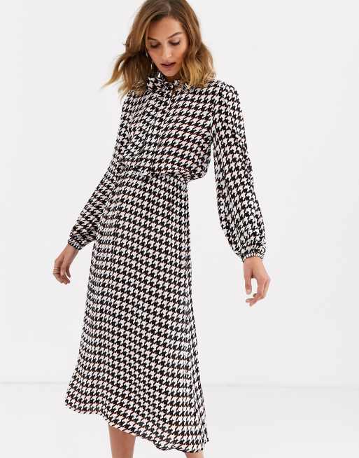 River Island midi dress with pussybow in dogtooth | ASOS