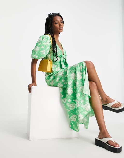 River Island – Midikleid zum Binden vorne in Grün geblümt