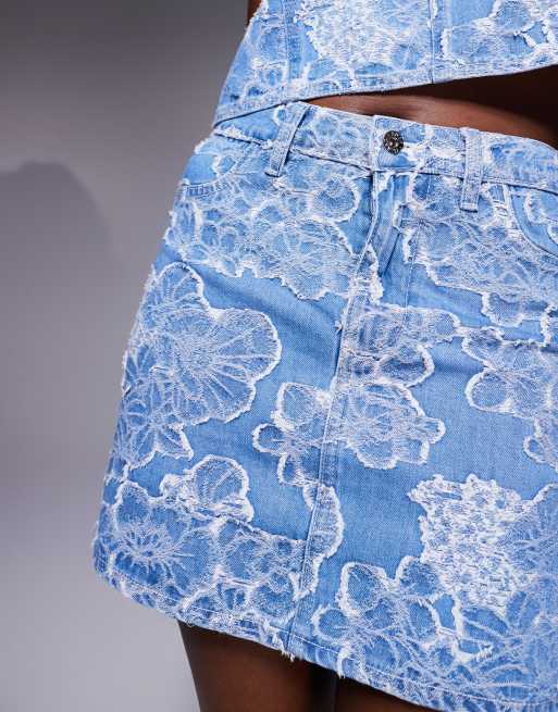 River Island - Mini-jupe d'ensemble en jean à motif fleuri - Bleu moyen délavé, 5 de 5