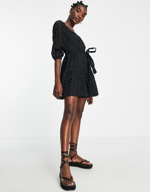 River Island - Mini jurk met broderie en ceintuur in zwart, 4 van 4