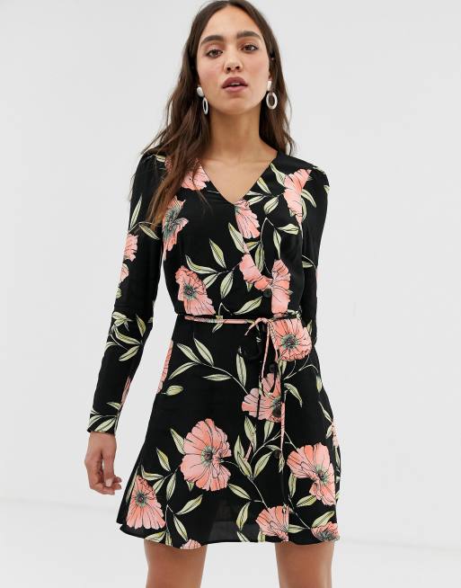 River Island – Mit Blumen gemustertes Nachmittagskleid