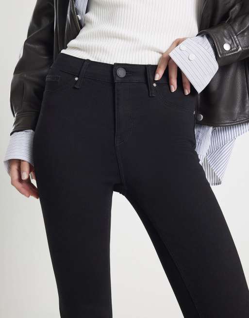 River Island Molly mid rise sculpt skinny jeans in black , 3 of 4