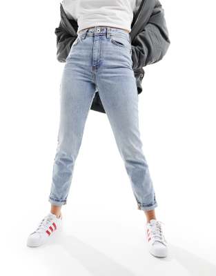 River Island - Mom-Jeans in hellblauer Waschung