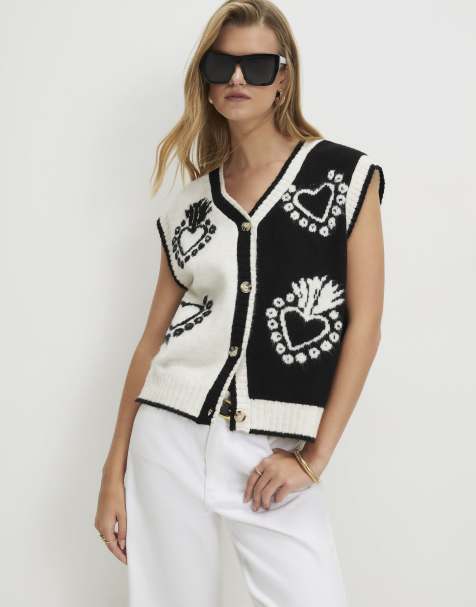 River Island Monochrome knitted heart waistcoat in black - view 1
