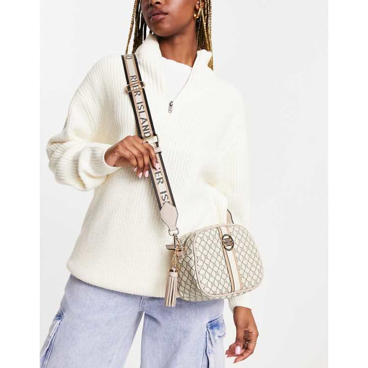 River Island - Crossbody tas in wit met monogram in reliëf