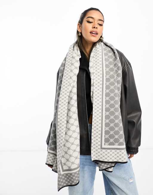 monogram-jacquard quilted scarf