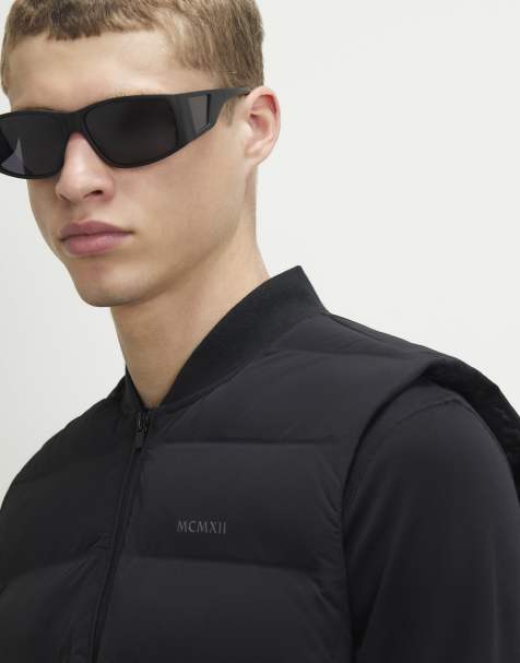 River Island Muscle fit mcmxii gilet in black - view 1