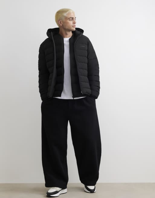 River Island Muscle fit puffer jacket in black, 3 of 4