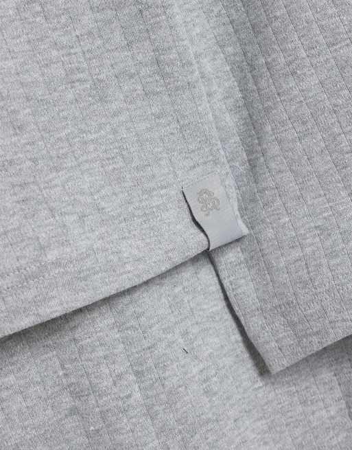 River Island Muscle fit rib loungewear set in grey, 2 of 4