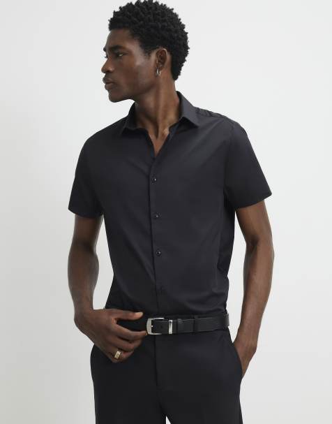 River Island Muscle fit short sleeve shirt in black - view 1