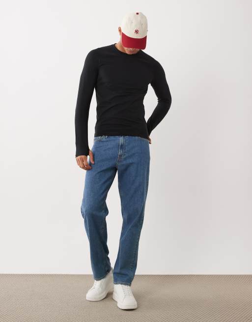 River Island muscle fit technical long sleeve t-shirt in black, 2 of 5