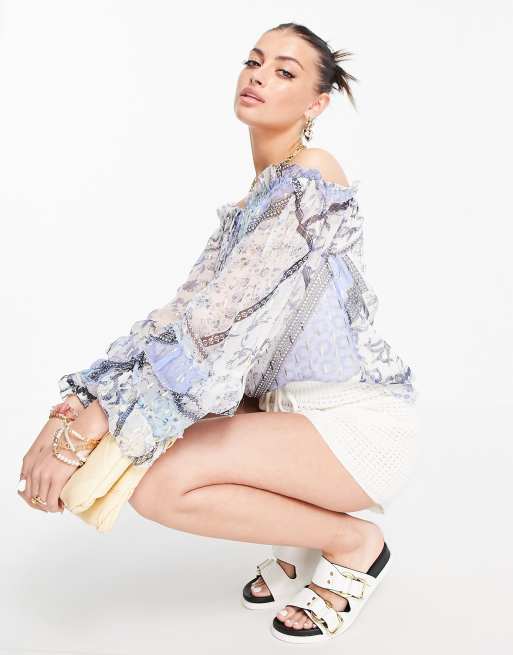 River Island – Niebieska bluzka z dekoltem bardot i patchworkowym wzorem w kwiaty