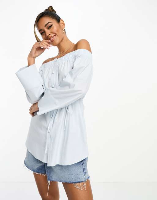 River Island – Niebieski wiązany z przodu top z odkrytymi ramionami