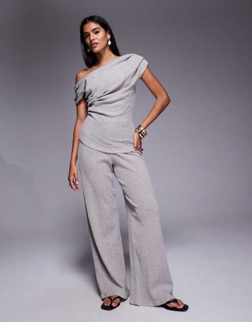 River Island one shoulder draped textured top co-ord in white and black, 3 of 4