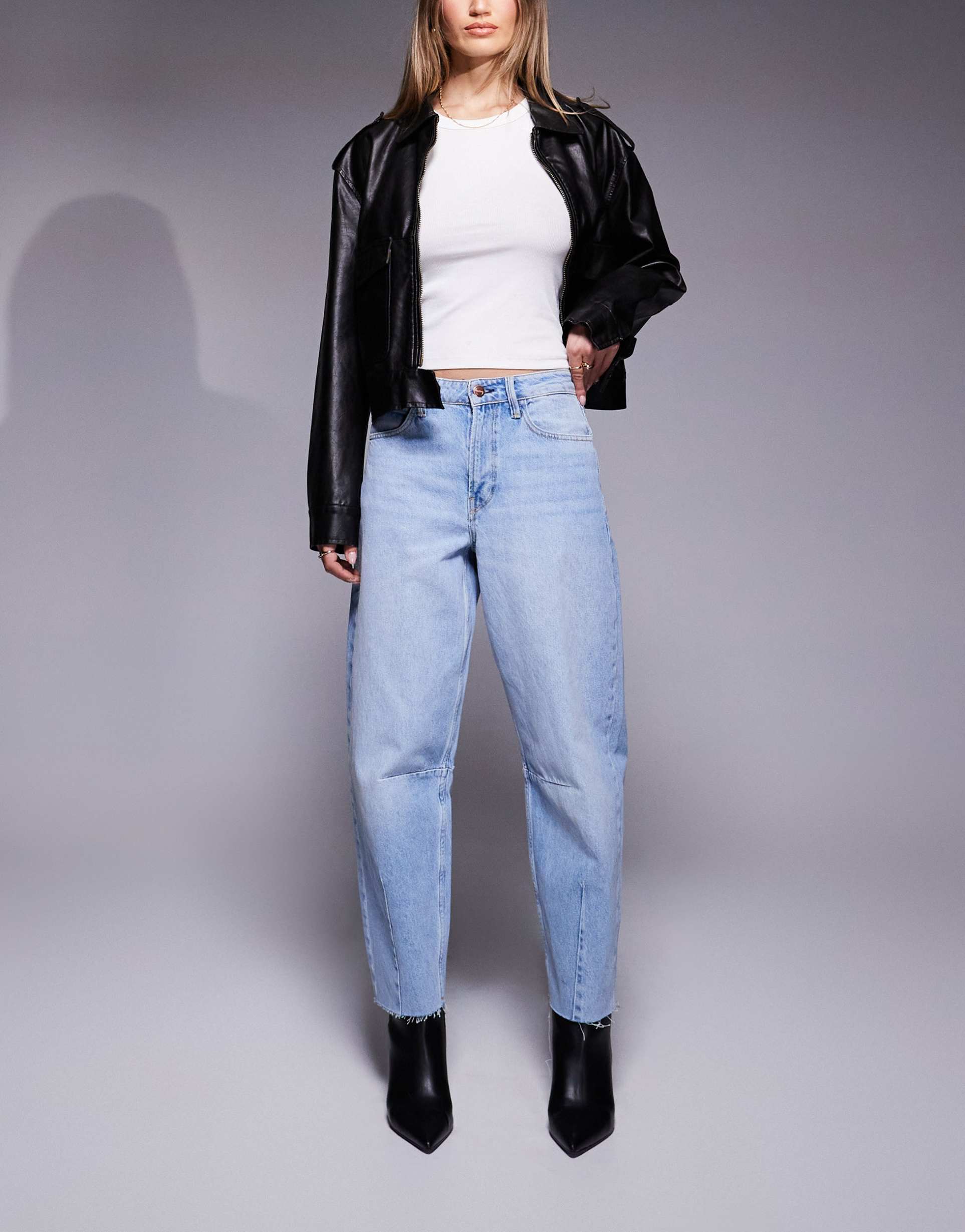 river island oversized barrel leg jean in lightwash blue