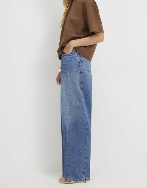 River Island Oversized barrel leg jeans in medium blue, 3 of 4