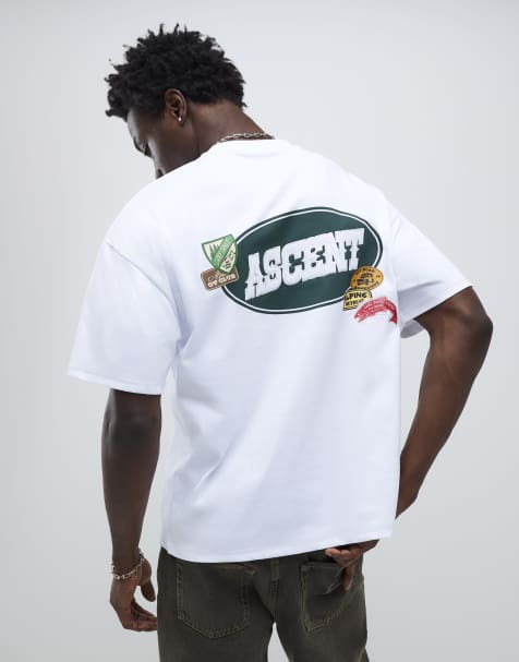 River Island Oversized fit alpine badging t-shirt in white - view 1