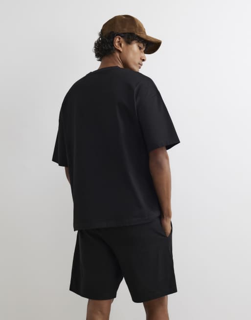 River Island Oversized fit t-shirt and shorts set in black, 4 of 4
