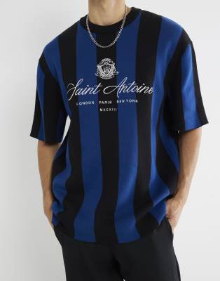 oversized knit soccer t-shirt in black and blue