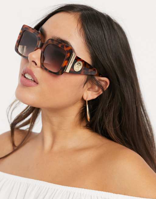 Oversized sunglasses 2024 river island