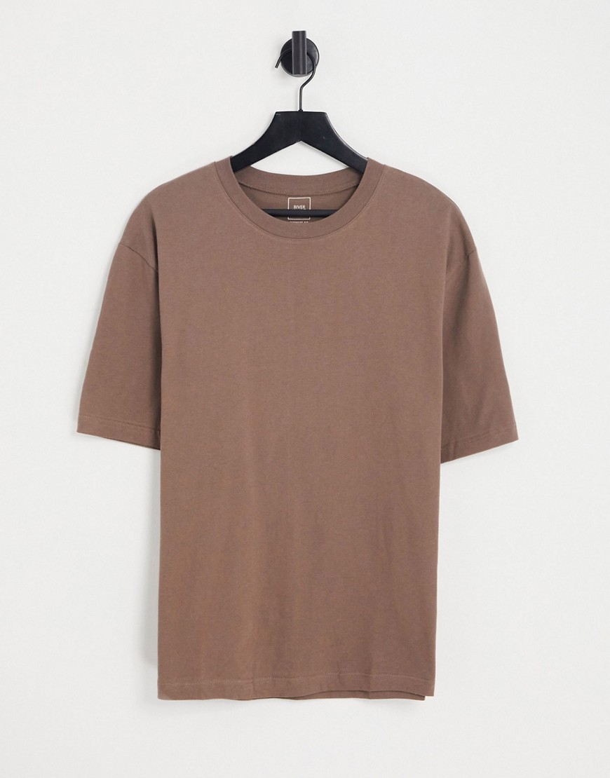 River Island oversized t-shirt in chocolate-Brown