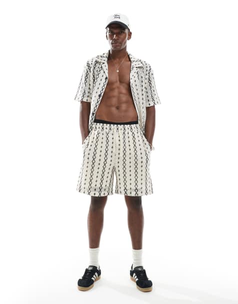 River Island - Pantaloncini écru all'uncinetto con motivo in coordinato - view 1