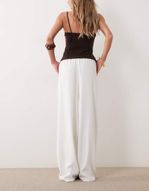 River Island - Pantalones color crema de pernera ancha con cinturilla elástica de crepé suave, 4 de 5