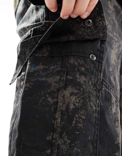 River Island - Pantaloni larghi cargo con stampa mimetica scura, 3 di 5