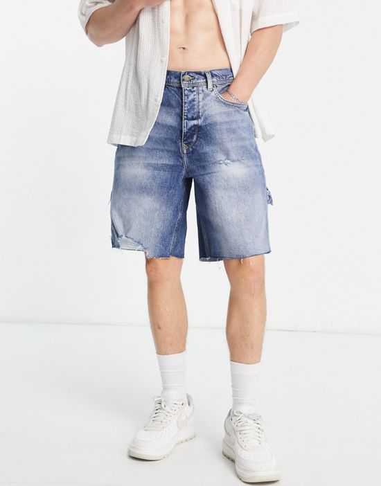 https://images.asos-media.com/products/river-island-patched-workwear-shorts-in-blue/203330342-3?$n_550w$&wid=550&fit=constrain