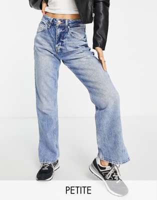 River Island Petite 90's straight cut split hem jeans in light blue - ASOS Price Checker