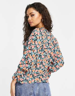 Blusa nera a fiori con maniche a sbuffo-Nero - River Island Petite Camicia donna  - immagine1