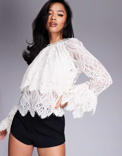 River Island Petite – Bluse aus Spitze in Cremeweiß - view 1