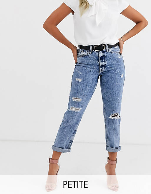 River Island Petite – Bundy – mediumvaskede mom-jeans med flænger