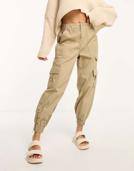 River Island Petite – Cargohose in Beige mit Reißverschluss am Bündchen, 4 von 4