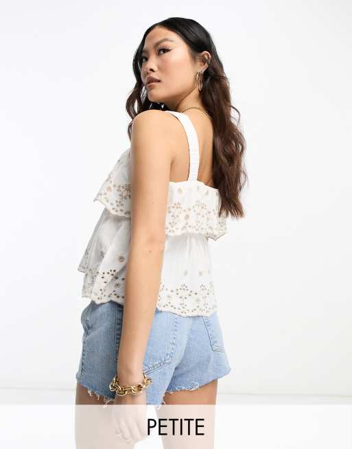 River Island Petite - Cropped cami top met broderie in wit