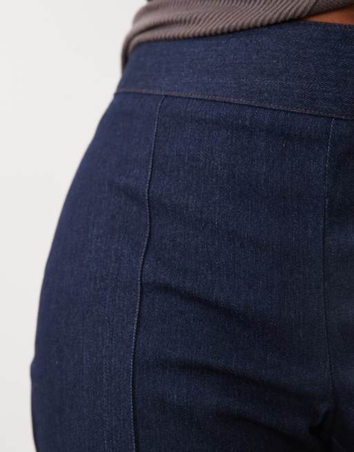River Island Petite denim capri pants in darkwash blue, 5 of 5