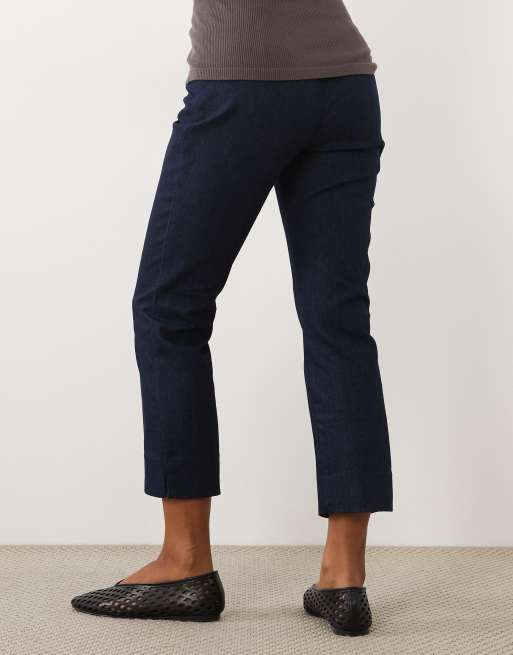 River Island Petite denim capri trousers in darkwash blue, 4 of 5